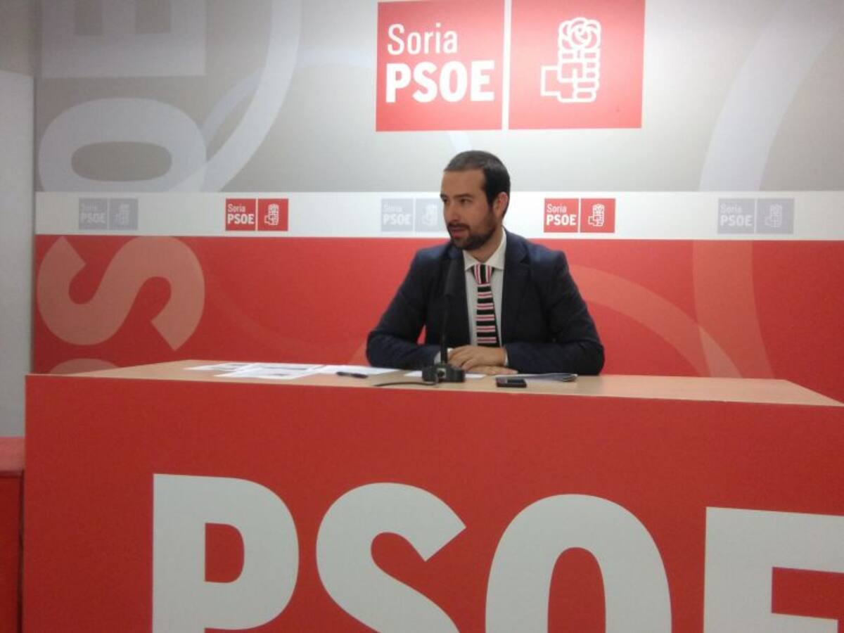 El PSOE pide a la Junta que cubra las bajas por maternidad de los médicos