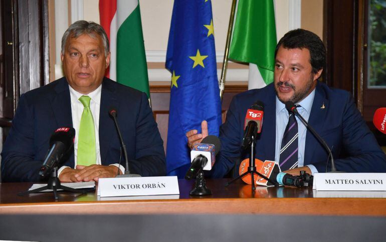 Salvini se reúne con el primer ministro húngaro, Viktor Orban.