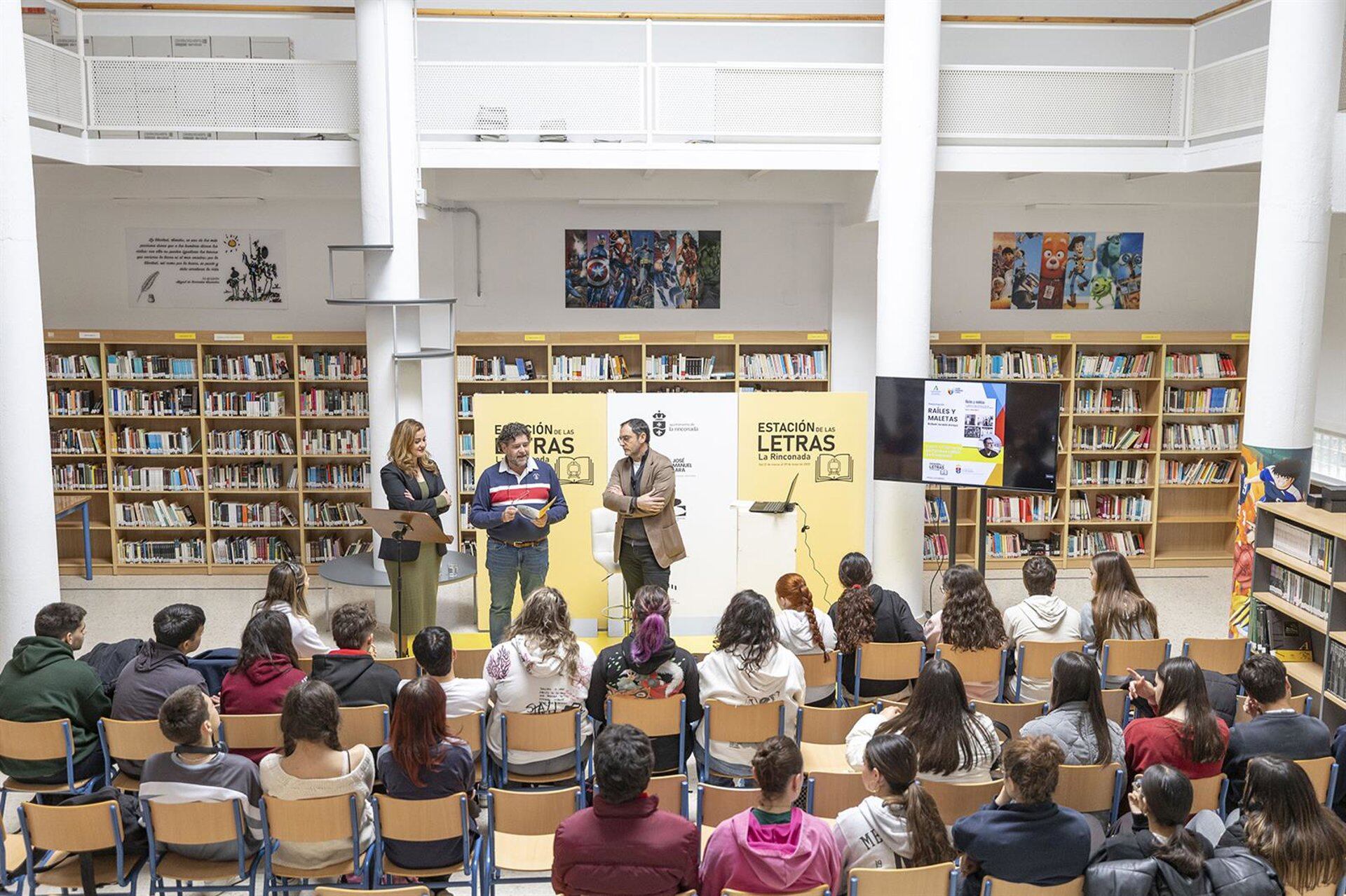 Actividad del festival Estación de las Letras de La Rinconada (Sevilla)