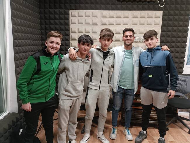 Sergio Torres, Hugo Begines, Luis Moreno, José Escalante y Juan María Romero, del Ciudad de Morón / Radio Morón