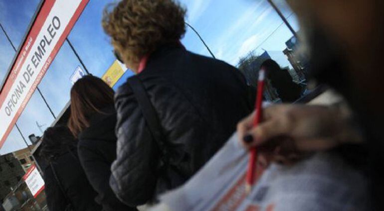 Baja el paro en Palencia