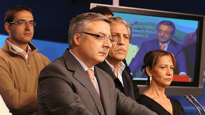 José Blanco, junto a miembros de la dirección del PSOE