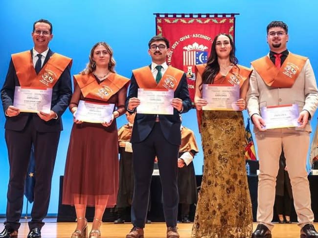 Rubén Alfaro, alcalde de Elda, durante su acto de graduación