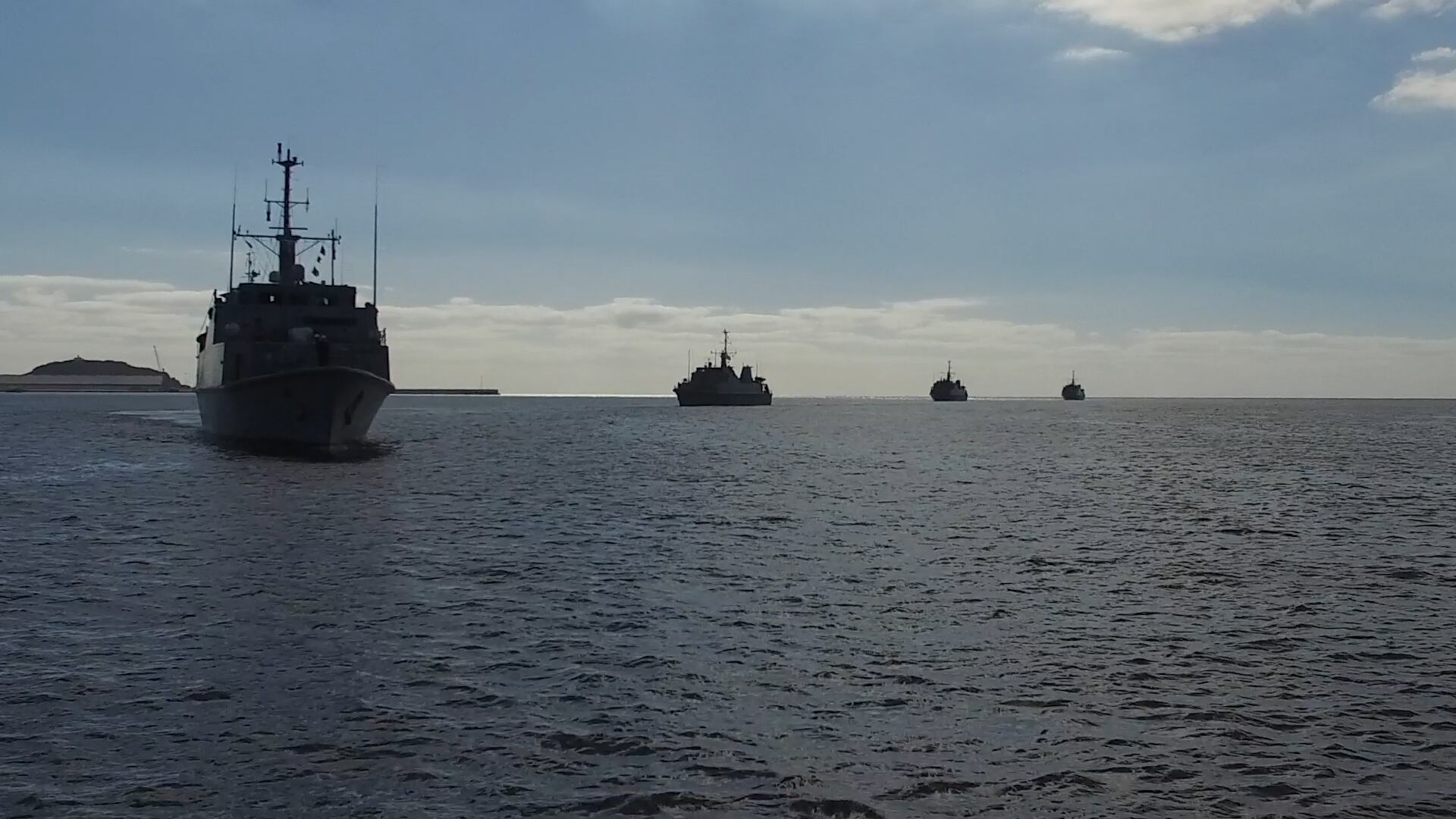 Diferents vaixells de guerra desembarcaran a Maó