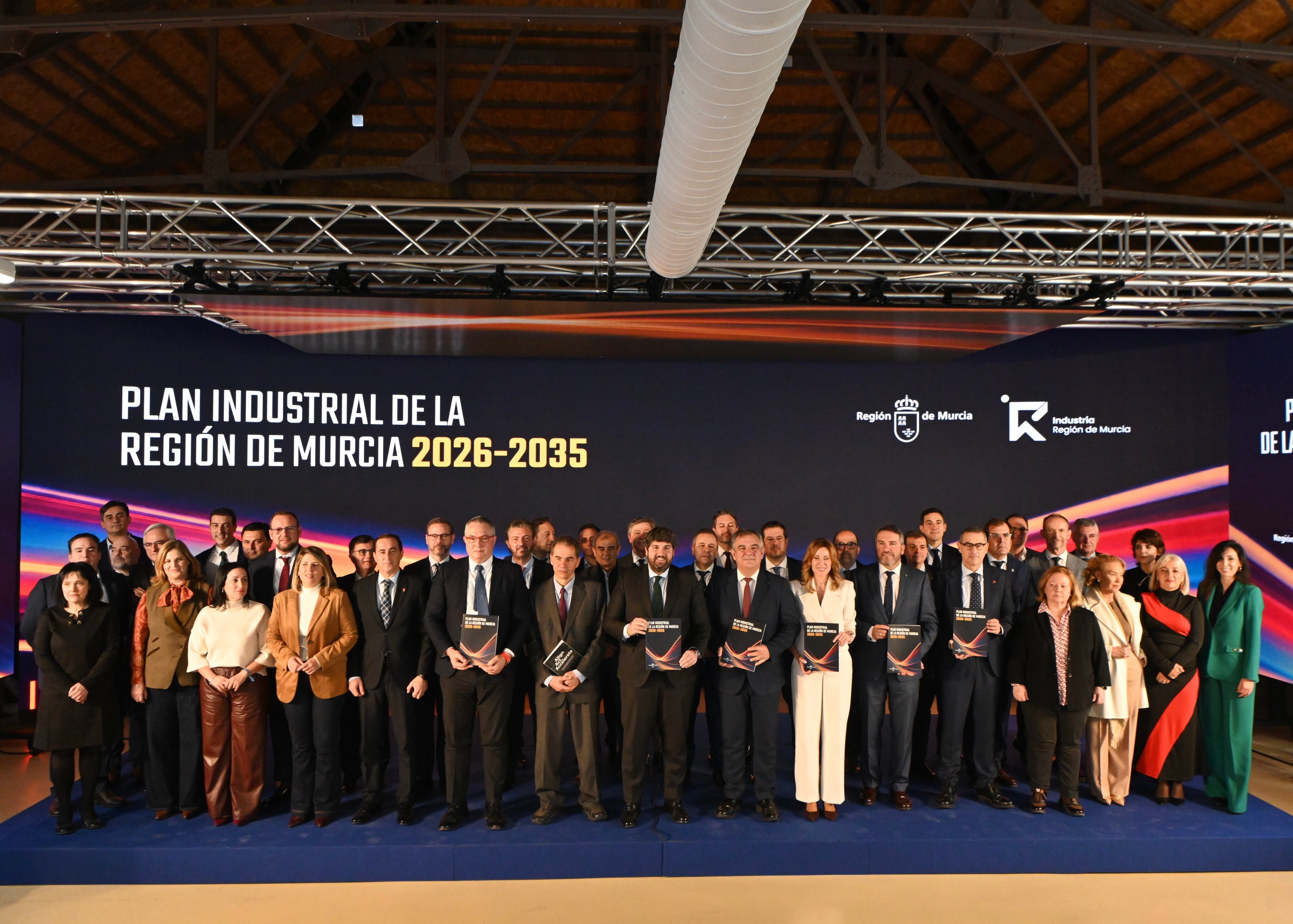El jefe del Ejecutivo regional, Fernando López Miras, presidió hoy el acto de presentación del Plan Industrial de la Región de Murcia 2026-2035