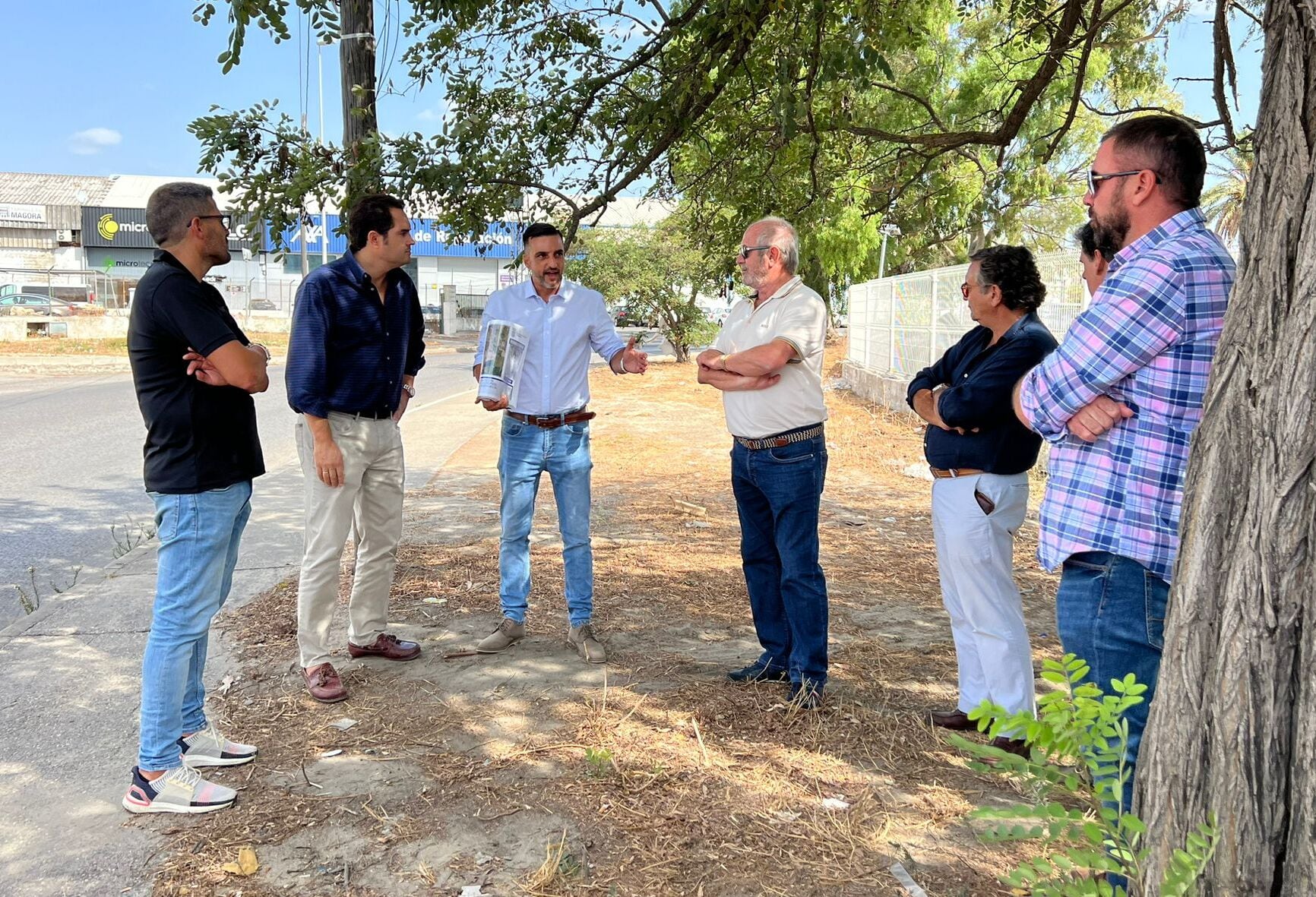 Visita del delegado de Urbanismo, José Antonio Díaz, al Polígono de El Portal