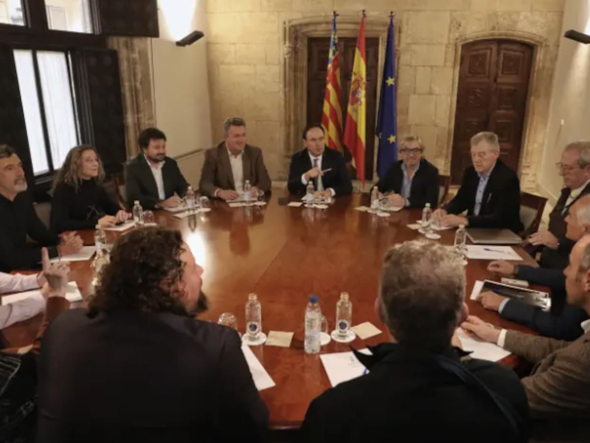 El Consell y los afectados por deslindes de Costas reclaman soluciones