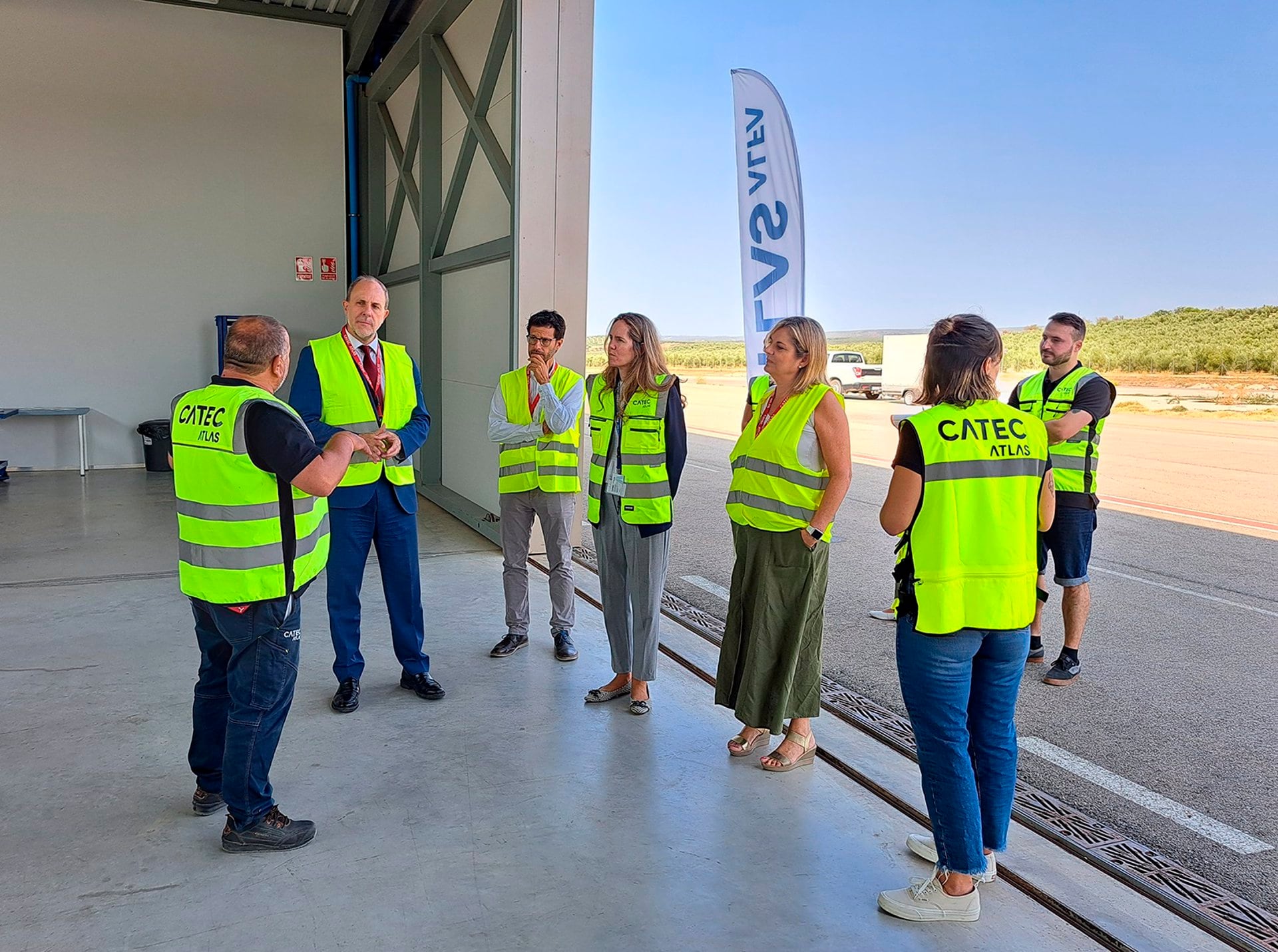 Reunión de componentes de la UJA con responsables de AtlaS de cara al Cetedex de Jaén.