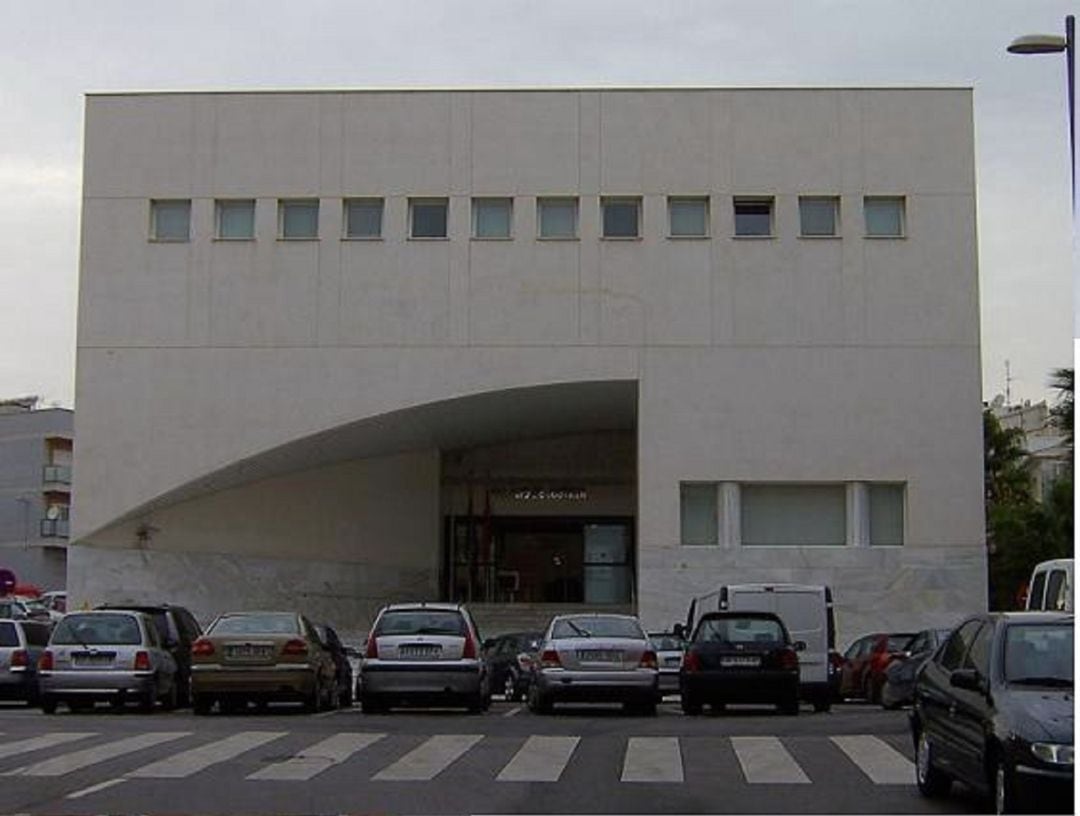 Fachada del Palacio de Justicia de Motril