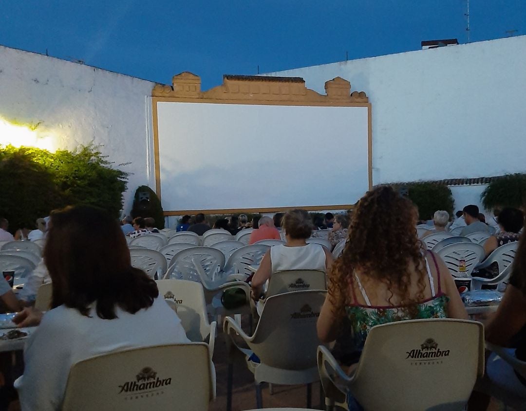 Cine de verano Olimpia. Córdoba