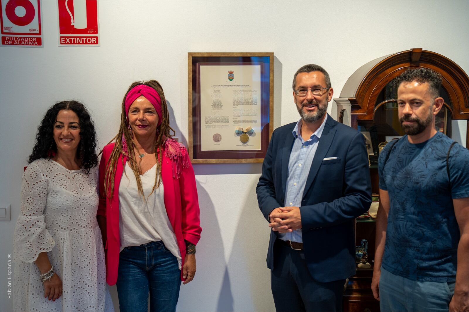 Entrega de la Medalla en La Línea