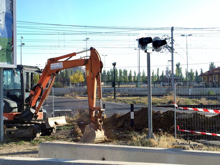 Imagen de cuando se procedió al cierre del paso a nivel de Los Tres Pasos.  