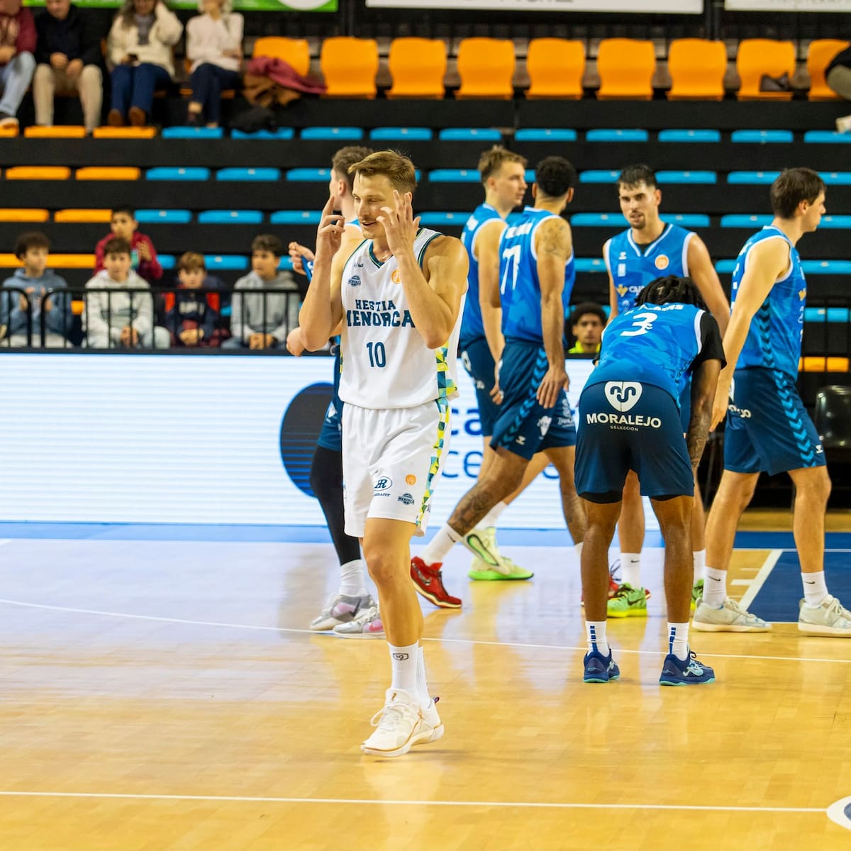 Fernando Zurbriggen torna al cinc ideal de la Primera FEB