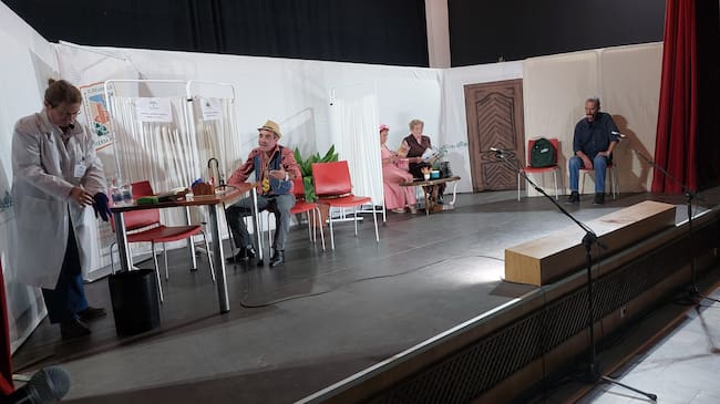 Momento de la representación del grupo de Arbuniel