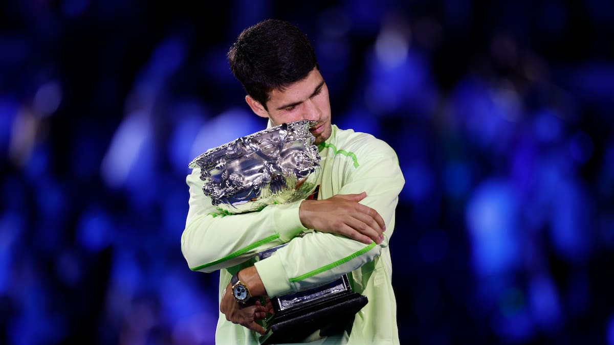 Carlos Alcaraz, "una leyenda" de 22 años que no tiene techo tras ganar en Australia: "Solo es el inicio de lo que va a venir"