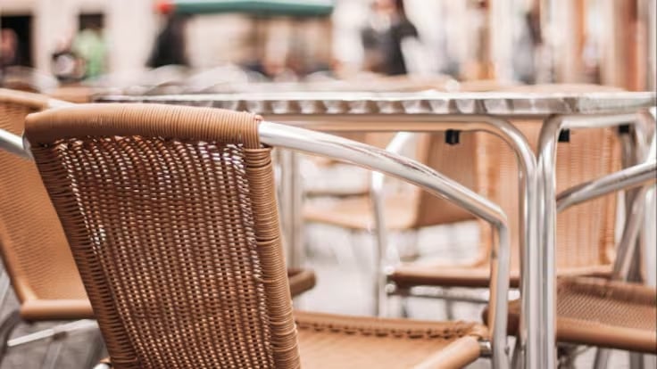 El sector Servicios continúa siendo en más afectado por el desempleo en las localidades guipuzcoanas de la comarca