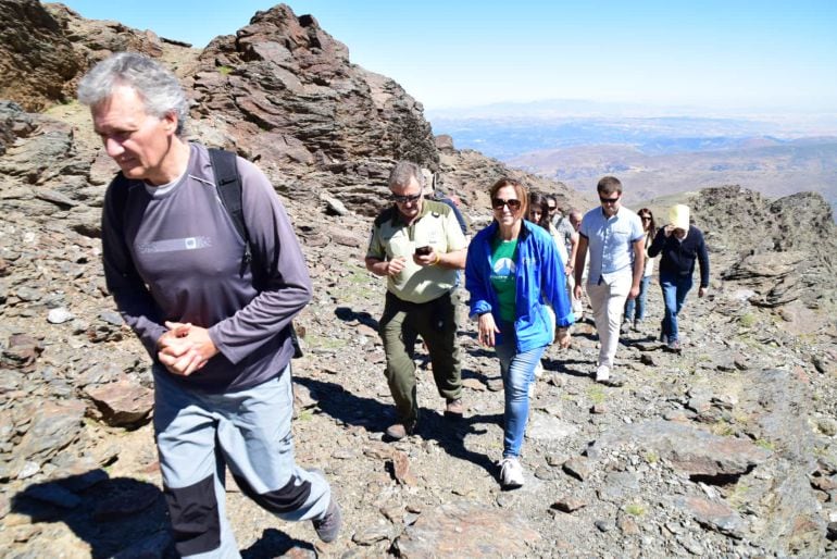 Visita de la delegada de Medio Ambiente de la Junta, Inma Oria, al Servicio de Interpretación de Altas Cumbres de Sierra Nevada(Granada)