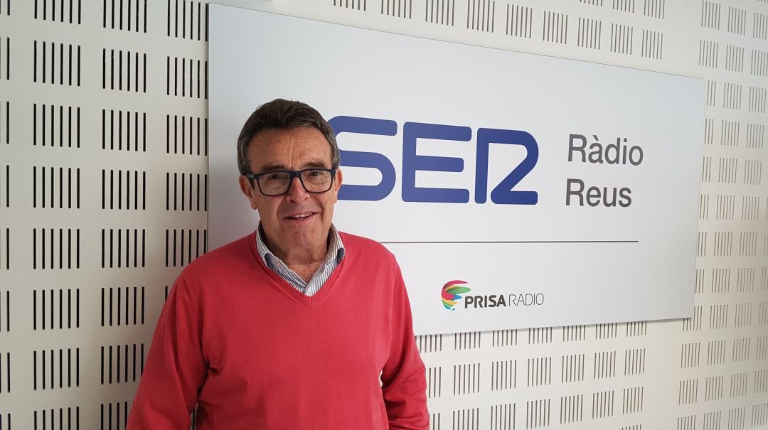 Marcos Massó als estudis de Ràdio Reus