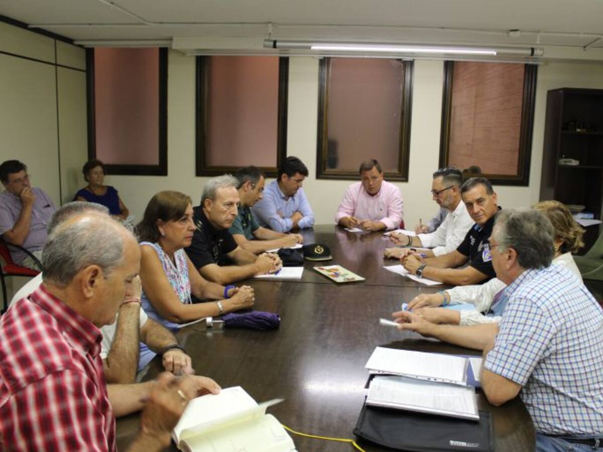 Coordinación entre Policía Local, Nacional y Guardia Civil para mejorar la seguridad en las urbanizaciones