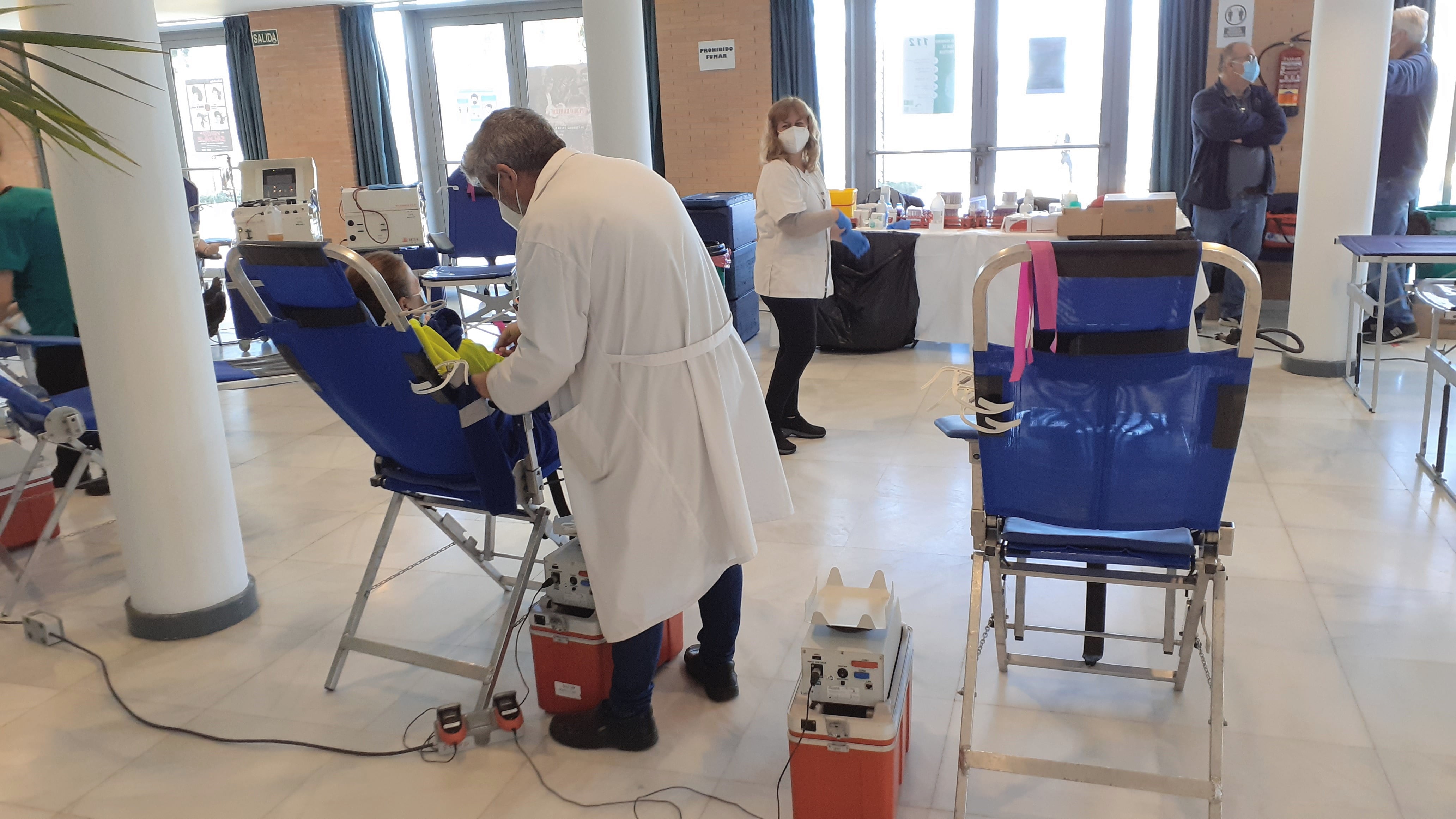 Las donaciones de sangre se realizan en el hall del Teatro Municipal Vicente Espinel