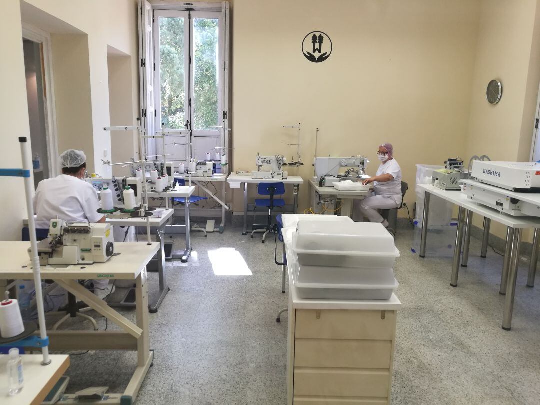 Imagen de la línea de produción de mascarillas de Lauwoo Healthcare