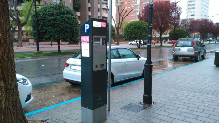 Un parquímetro situado en la avenida de la Estación de Albacete