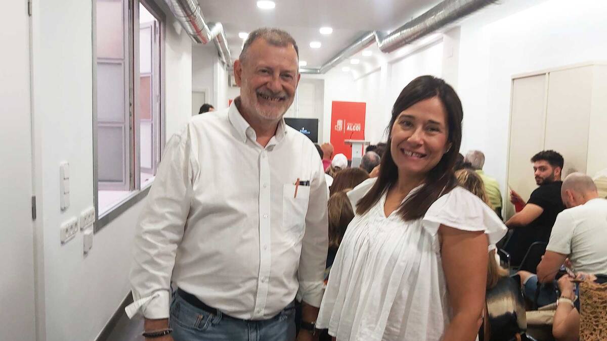 Un total de 222 afiliados decidirán entre Lorena Zamorano y Manolo Gomicia como secretario general del PSPV-PSOE d'Alcoi