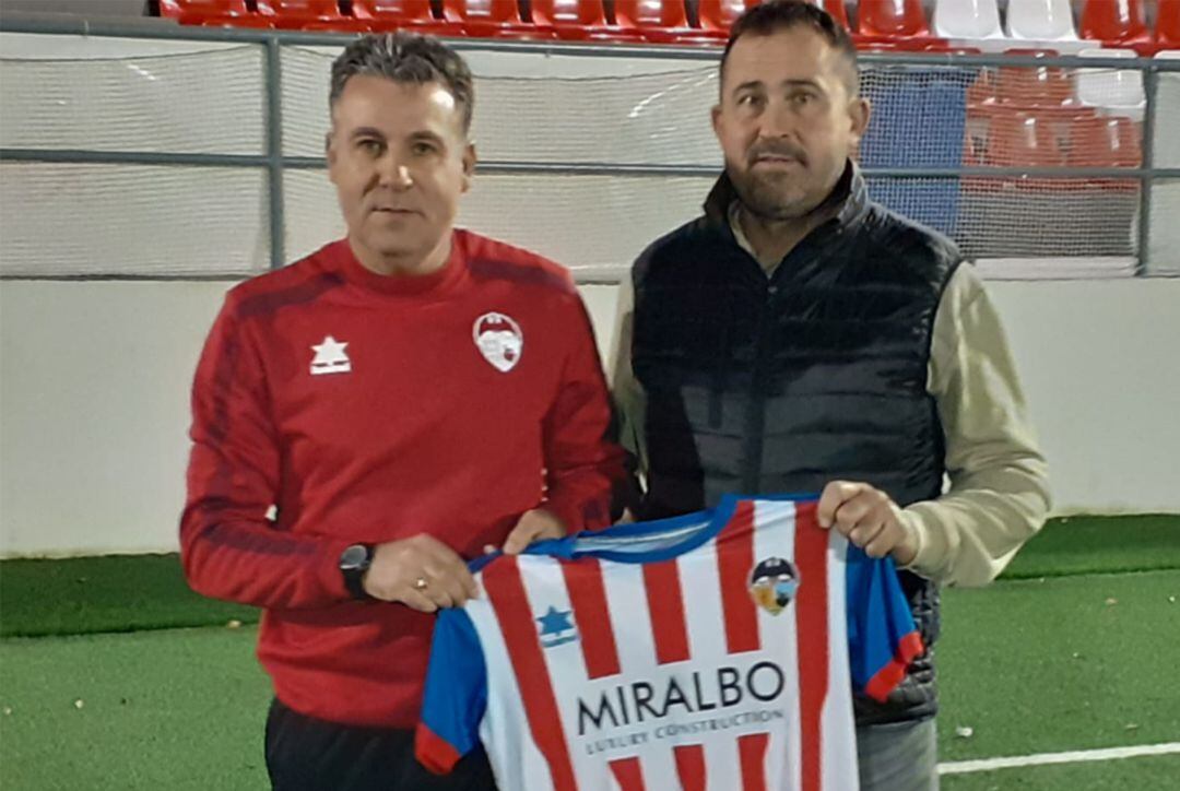 Tiscar con Granero nuevo técnico del CD Jávea.
