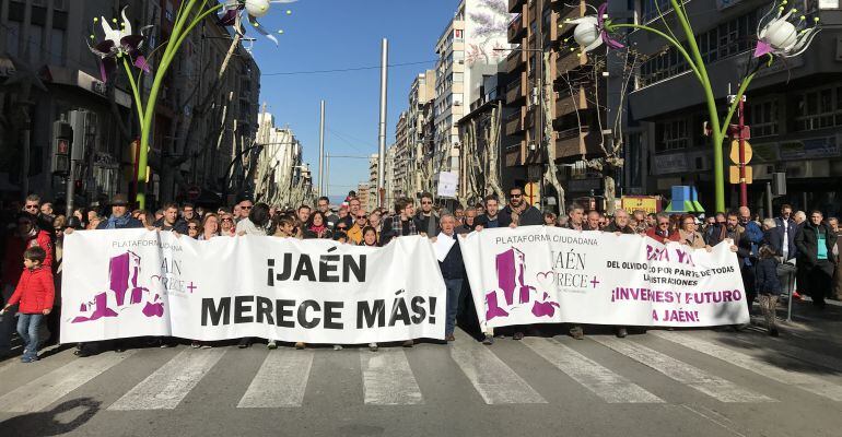 Cabecera de la manifestación que Jaén Merece Más convocó el pasado 17 de diciembre.