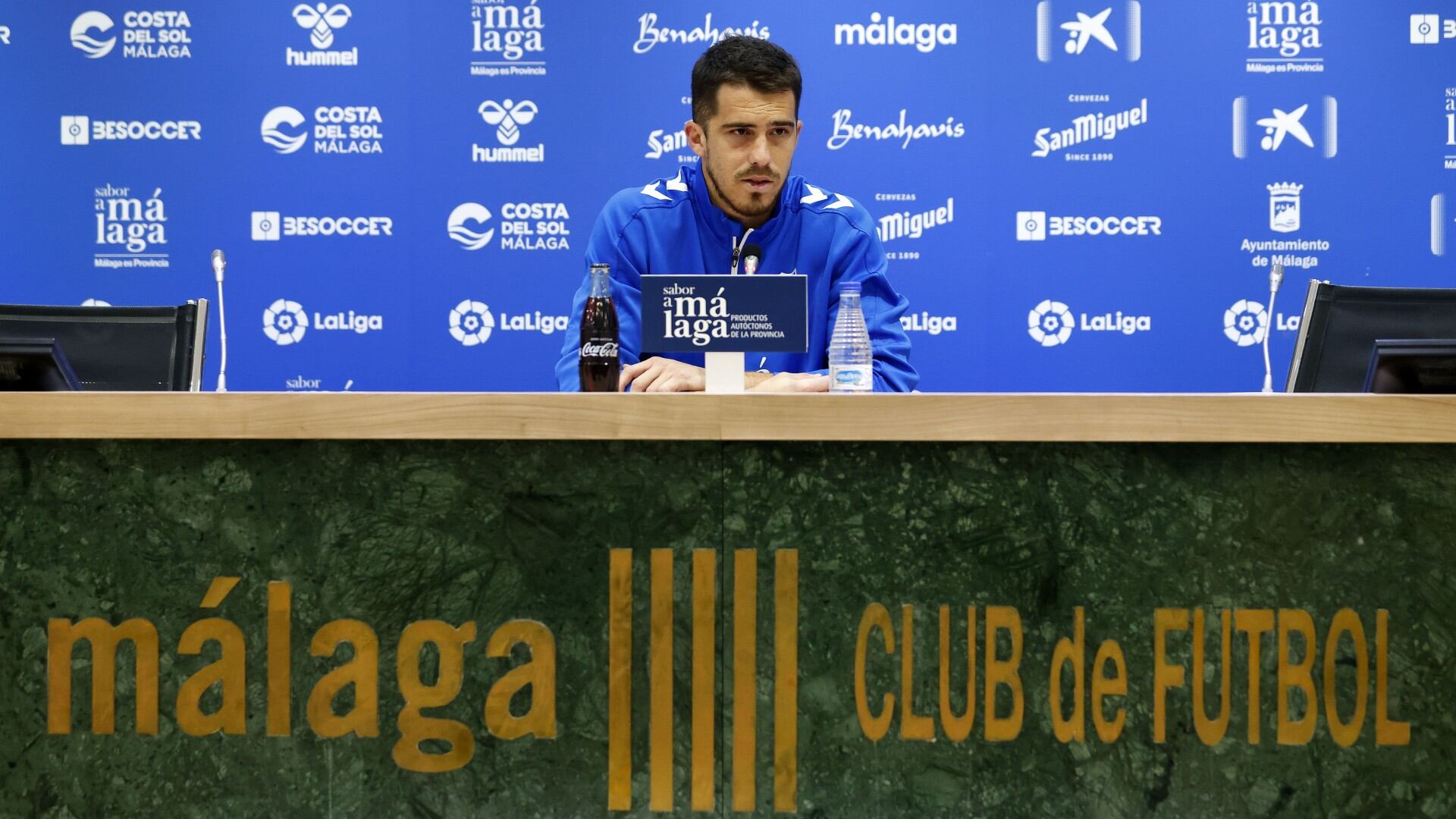 Rubén Yáñez, en la sala de prensa de La Rosaleda