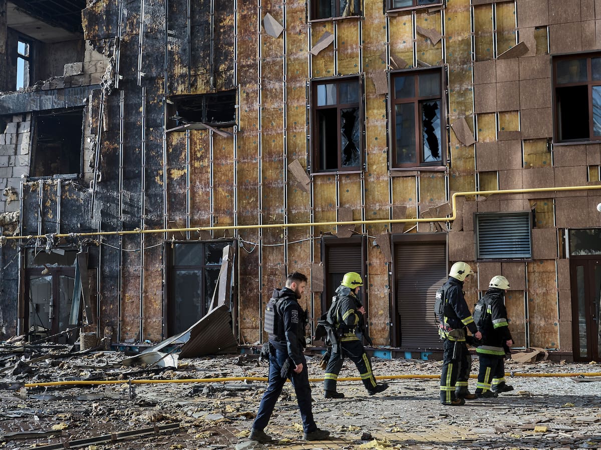 Rusia lanza centenares de drones sobre Ucrania y Polonia hace despegar varios cazas para vigilar su espacio aéreo