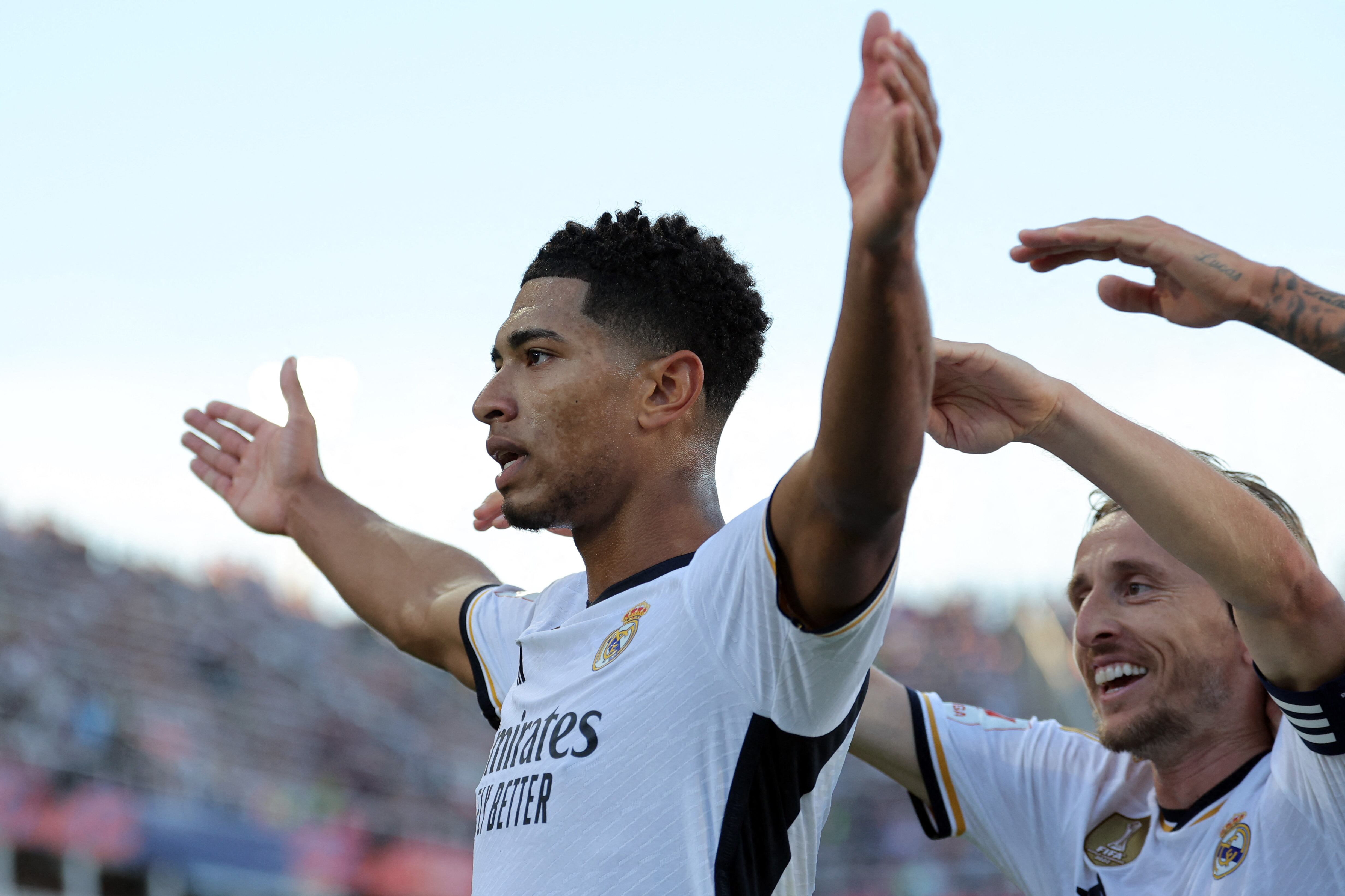 Bellingham celebra su segundo tanto ante el FC Barcelona en Montjuic