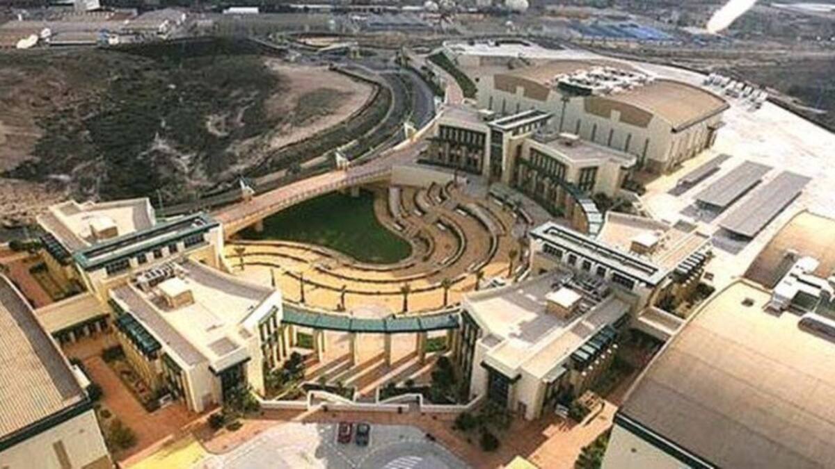 La Columna de Carlos Arcaya | Se abre el telón y aparece la subasta de la Ciudad de la Luz | 25/04/2016