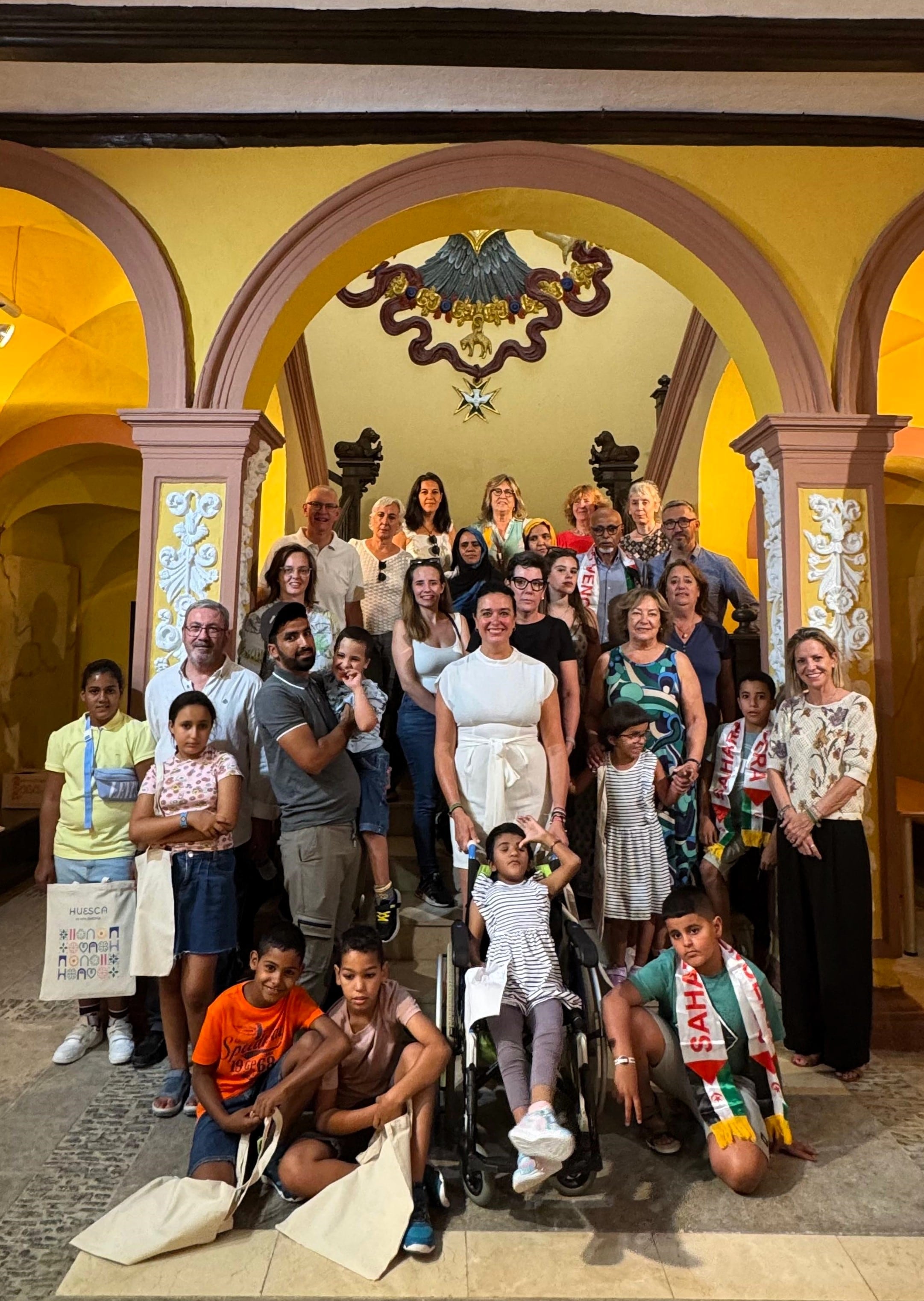 Recepción en el Ayuntamiento de Huesca de los niños saharauis