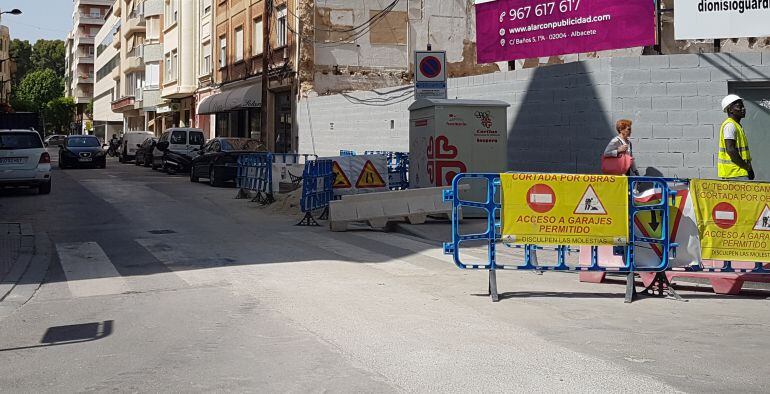 Teodoro Camino sigue cortada por obras