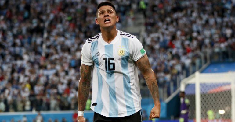 Marcos Rojo celebra el segundo gol de Argentina, el que clasificaba a la selección de Sampaoli