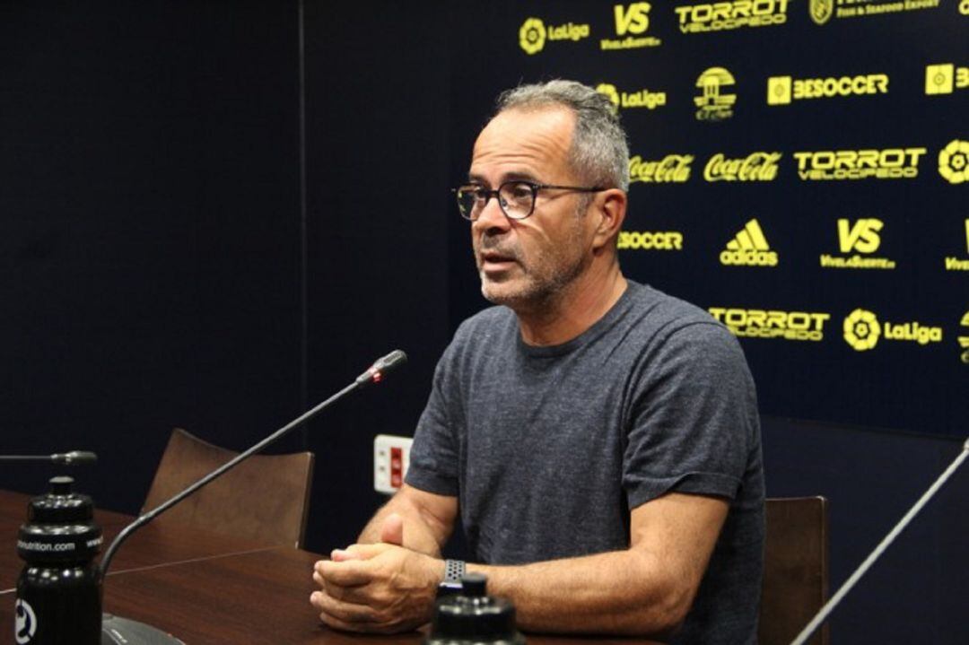 Álvaro Cervera contento con la plantilla que se ha conformado