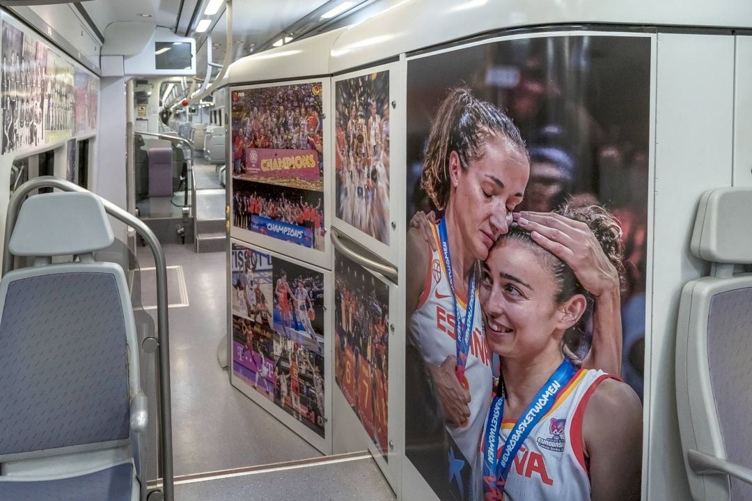 Exposición Próxima estación Baloncesto en un tren Gandia-València 