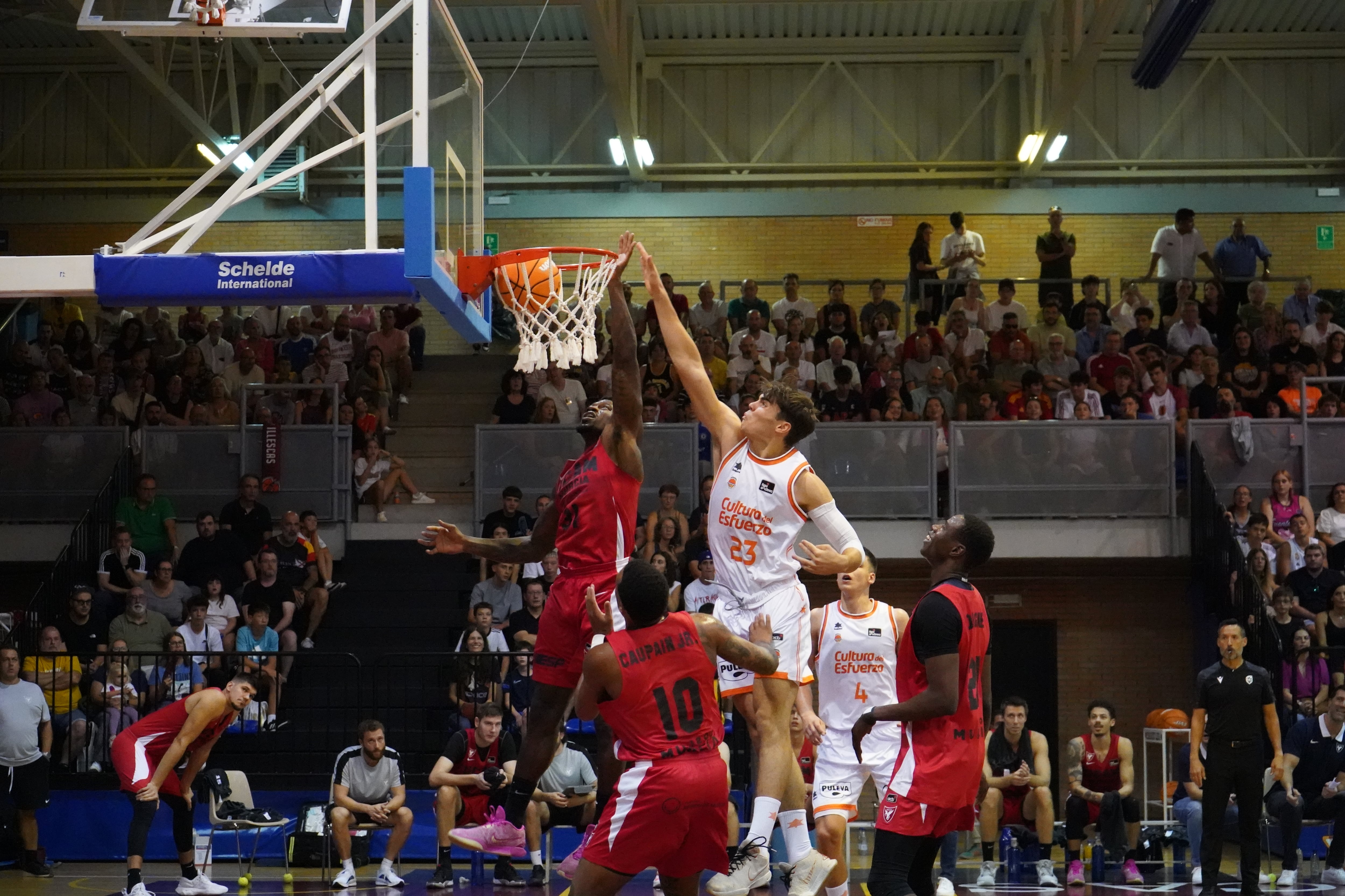 Valencia Basket - UCAM Murcia de pretemporada.