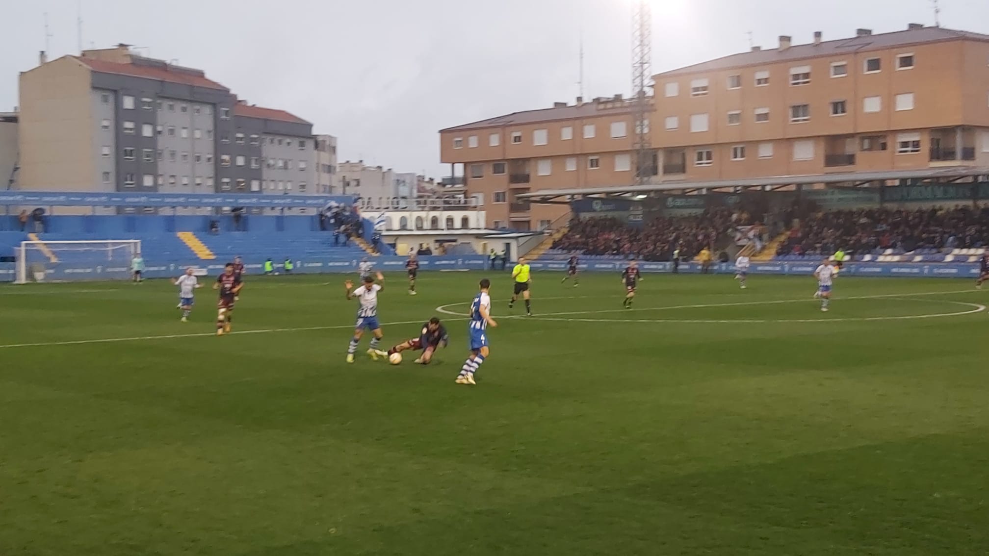 Instante del partido en El Collao-Gestaser entre el CD Alcoyano y el Yeclano