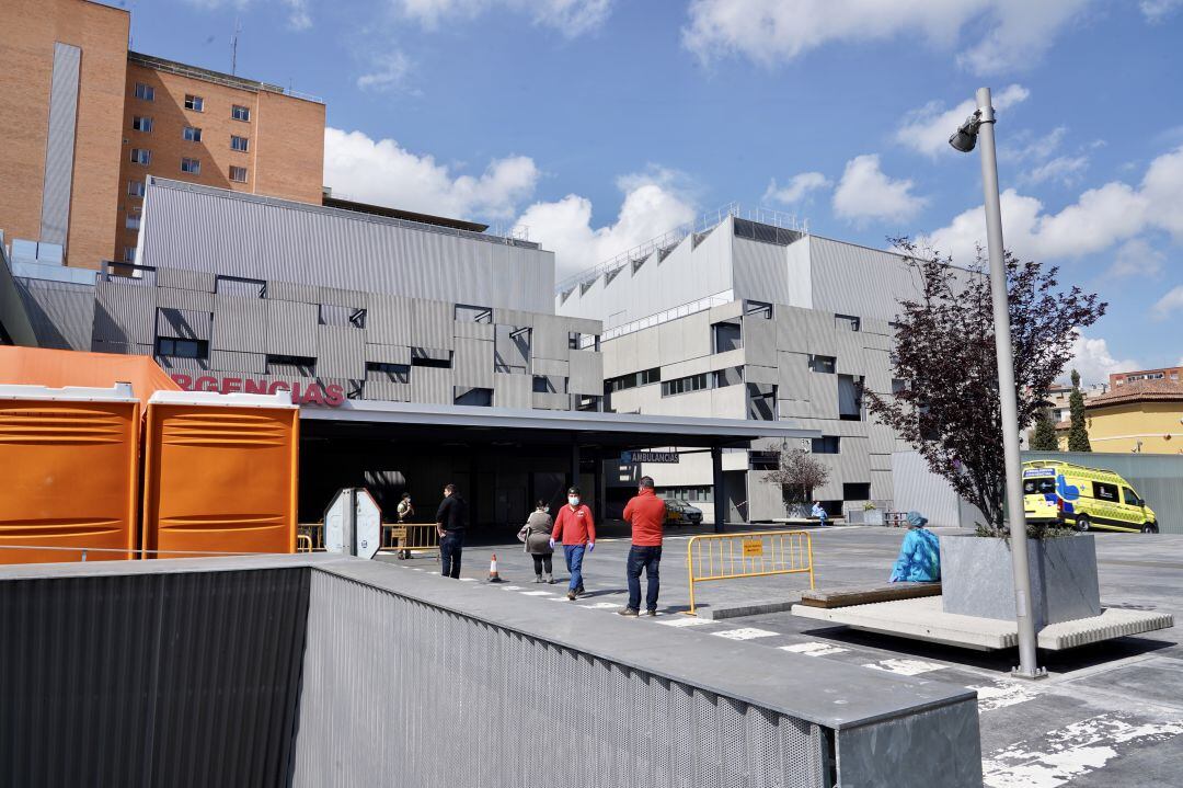 Acceso a las Urgencias del Hospital Clinico de Valladolid