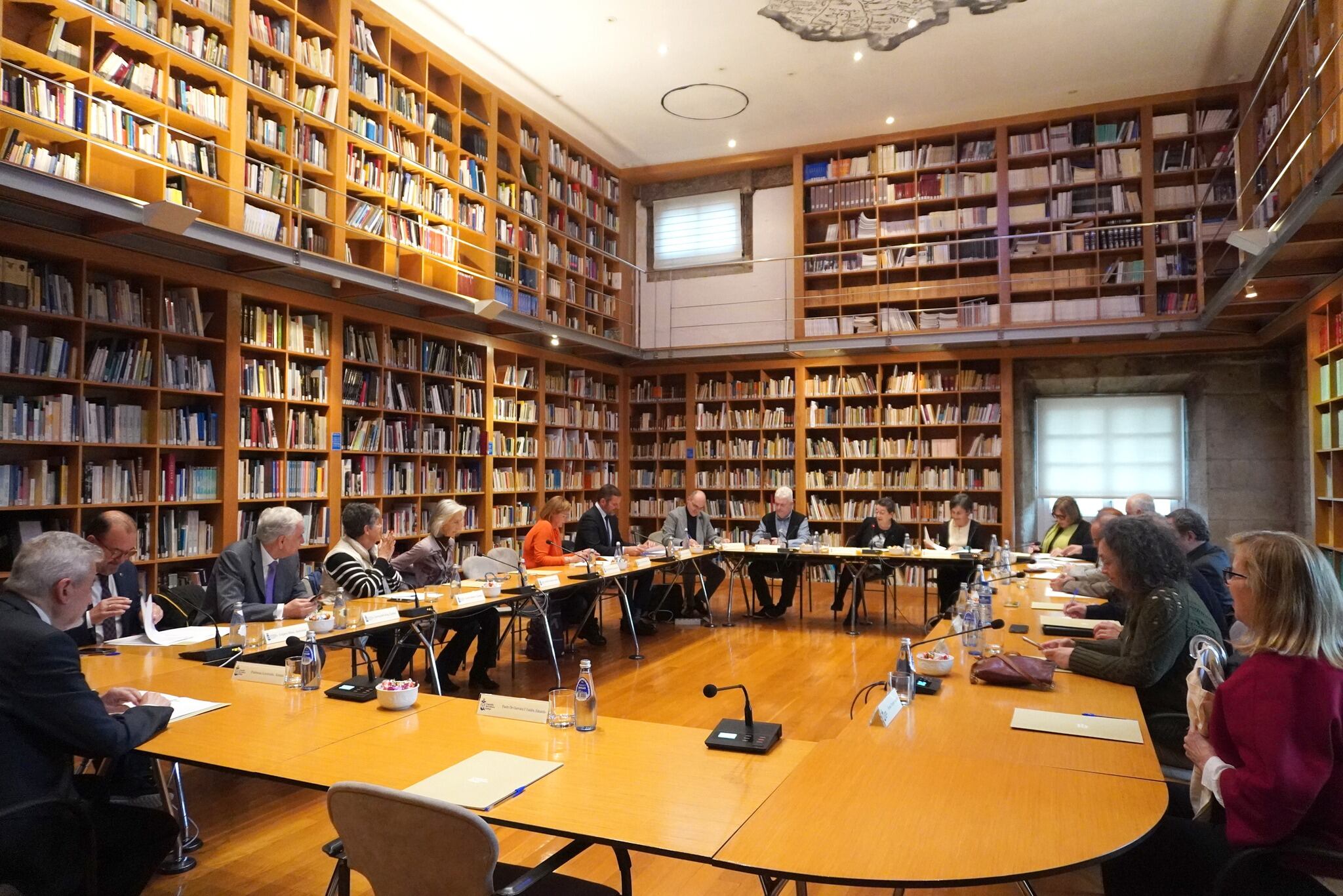 Acto de nombramiento en la biblioteca del Consello da Cultura Galega