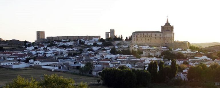 Vistas de Uclés y su monasterio