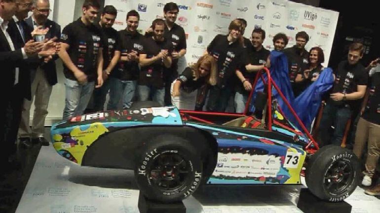 El bólido de la UVigo volverá aparticipar este año en la Fórmula Student 