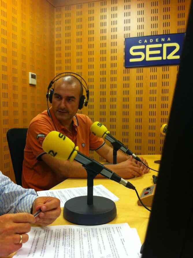 Jaume Ponsarnau visitó los estudios de la Cadena SER en Gipuzkoa para compatir sus ilusiones con su nuevo proyecto en el GBC