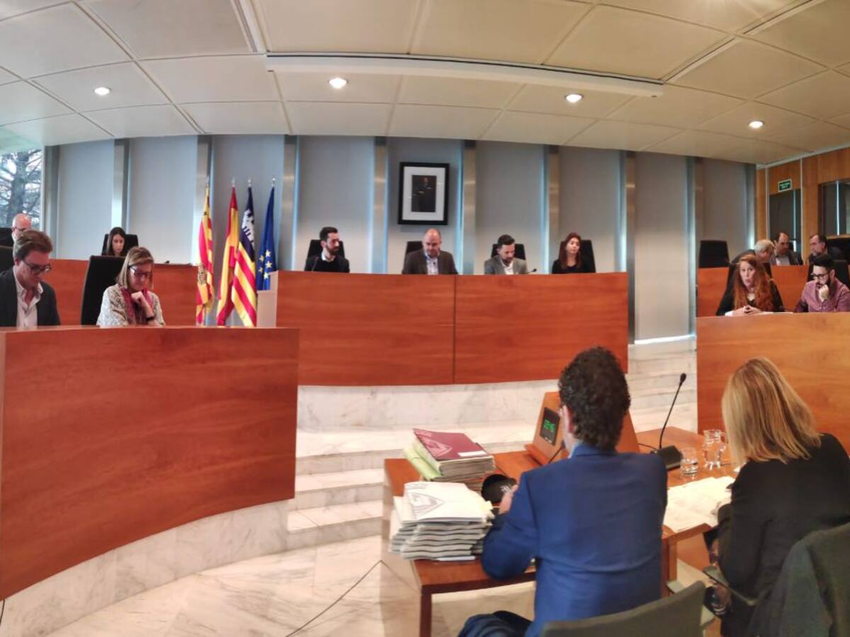 Los grupos de oposición arremeten contra los presupuestos del Consell de Ibiza de 2020