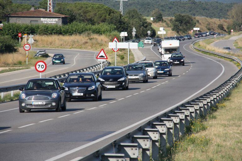Imatge d'arxiu de la carretera C-65 al seu pas per Llagostera