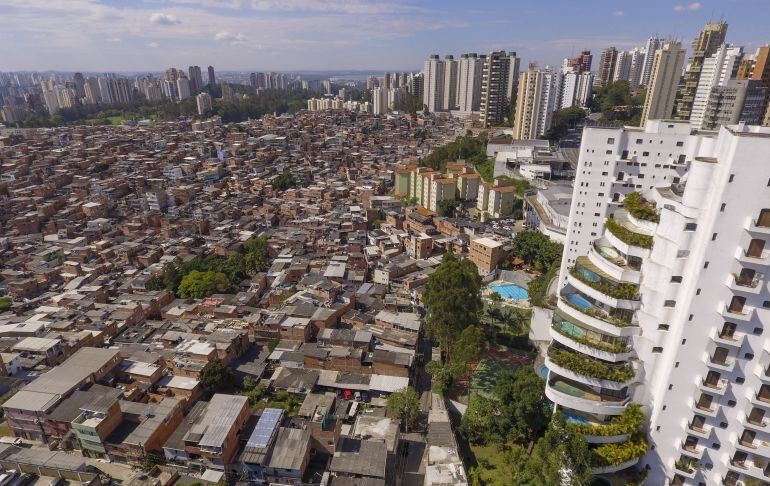 Vistas a Favela do Paraisópolis.