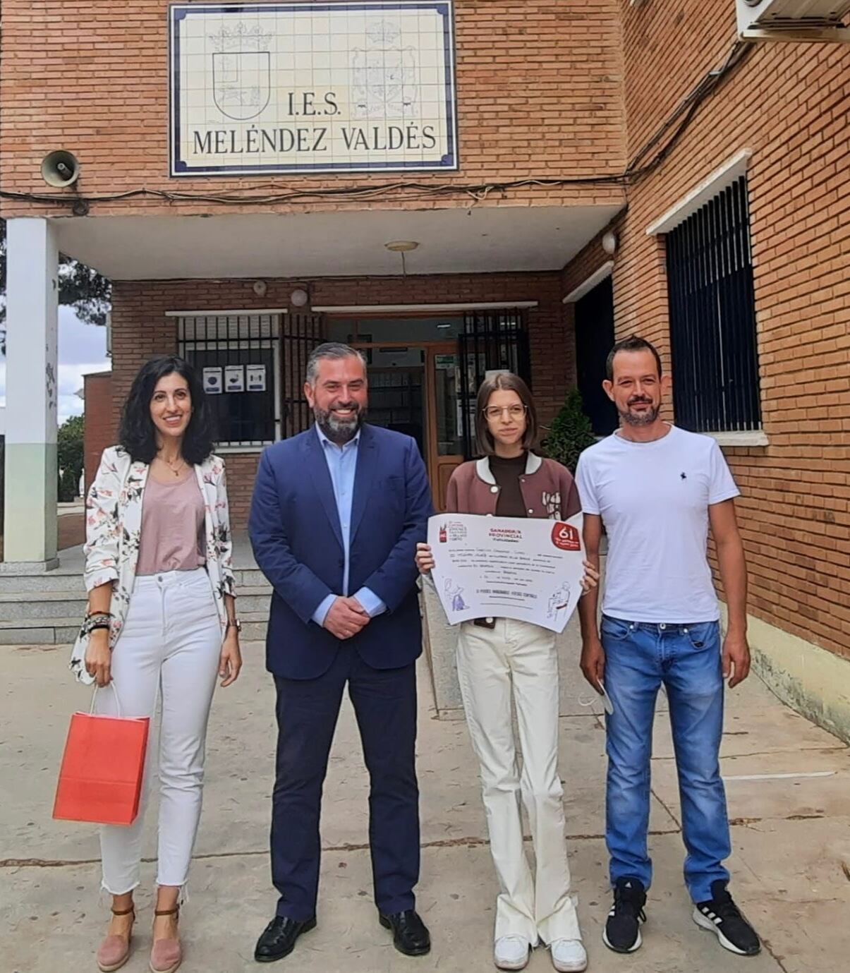 Una alumna de Villafranca de los Barros gana el Concurso de Relatos Cortos de Coca-Cola