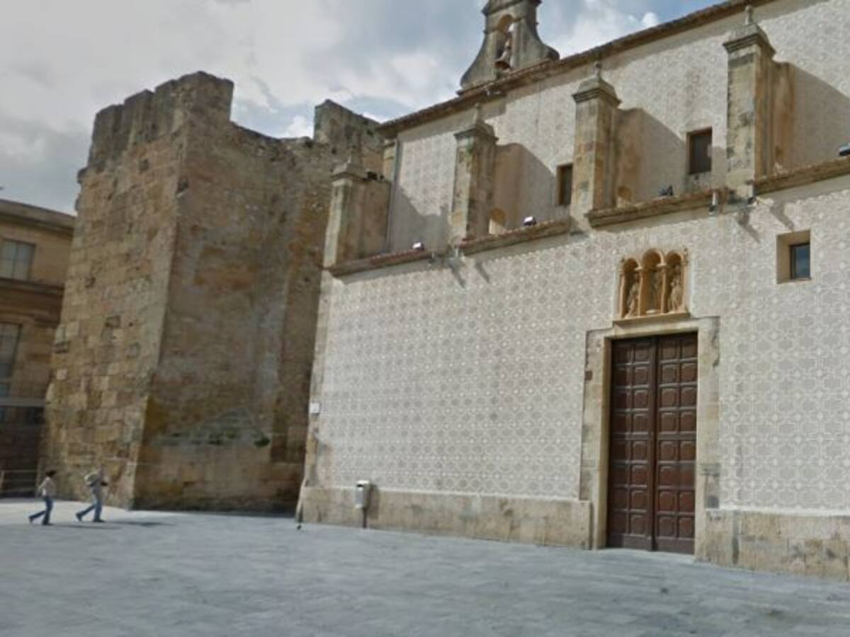 La Sang en peu de guerra contra l'Arquebisbat